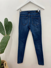 Load image into Gallery viewer, CD Washed Denim Classic Jean
