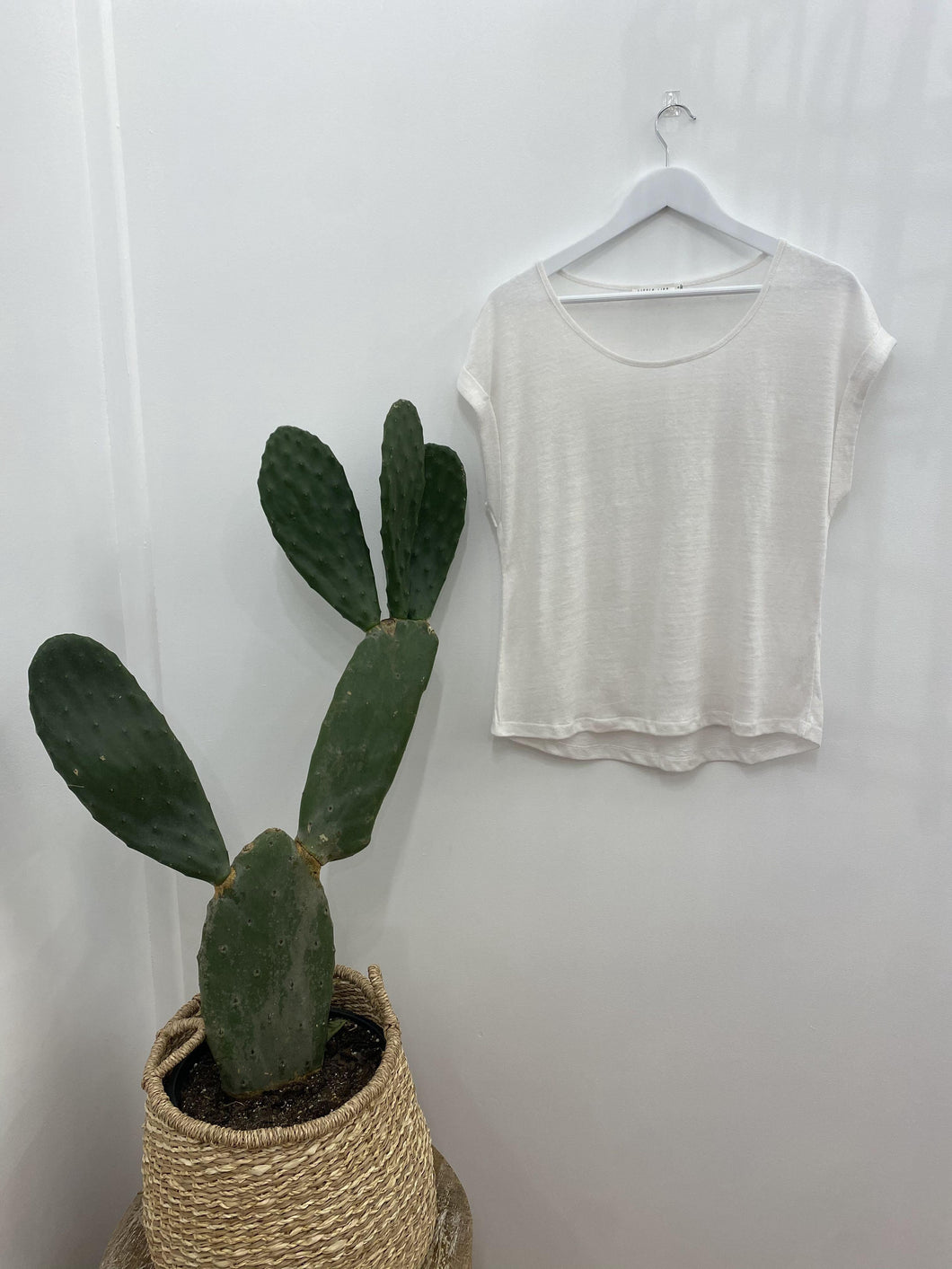 Lockie Linen Tee - Wisai Style & Co